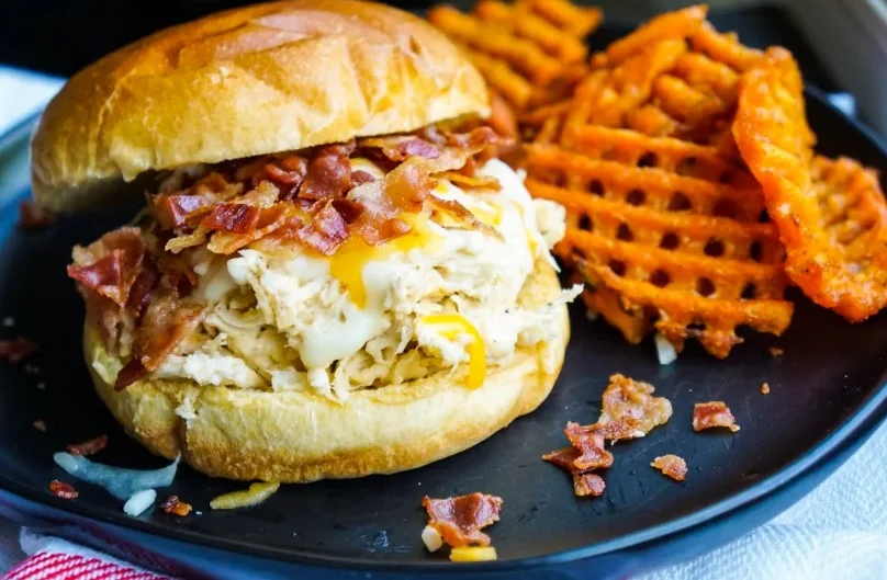 Chicken Bacon Ranch Sandwich (Delicious)