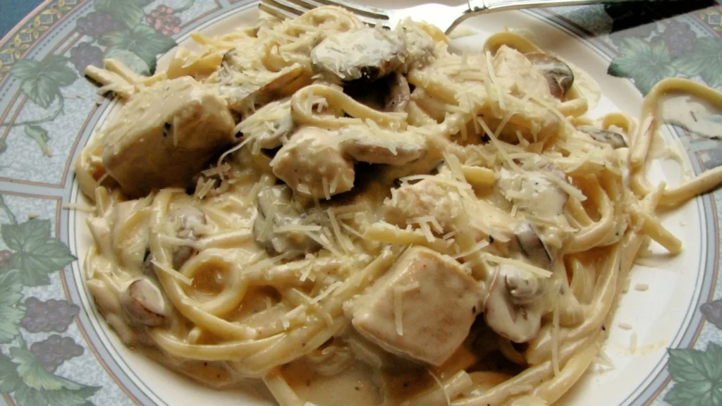 Chicken Mushroom Alfredo 